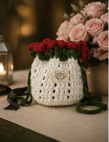 white rose crochet handbag